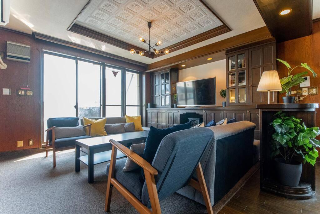 Sanacion Motomachi 7 なんばで150平米の広々空間 最大14名 Netflix見れます Apartment Osaka Ngoại thất bức ảnh